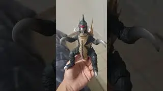 S.H.MONSTERARTS GIGAN 1972 #actionfigures #godzillatoys #toys #posing #figure #godzilla #shfiguarts