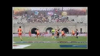 Australian Trade Minister Steve Ciobo arrives in China when the football diplomacy breaks the ice