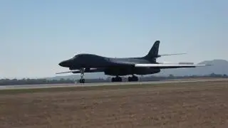 USAF Rockwell B1B Lancer landing at Avalon Airport