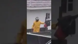 Дома затоплены на Уорд-авеню в Мандевиле, Ямайка, после того как во вторник на берег обрушился ур...