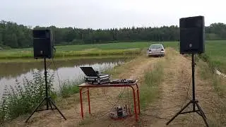 2 Yamaha MSR 400 max volume