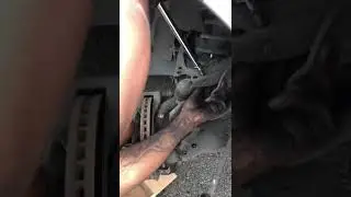2015 Isuzu dmax front ball joint replacement with aftermarket part