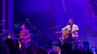 &ldquo;Runaway Run&rdquo; acoustic, Hanson, Oct. 2024, McKees Rocks, Pa.