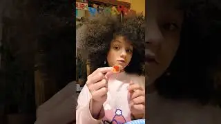 Trying juicy drop gummy Mystery cubes!!