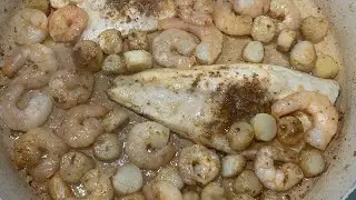 #athletenutrition #rodneyskitchen #seafood Sea bass Scallops & Prawns with Pasta & red Onions 
