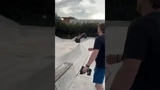 Catching RC mid air at the skate park! #rc #offroad #offroadrc
