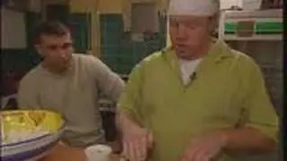 Pim Haaksman kookt Sushi voor Peter Aerts