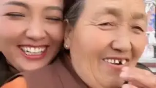 ཨ་མ་སོ་བུད་ནས་སྙིང་རྗེ་རུ་ཕྱིན་འདུག 