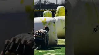 Peekaboo! Sick shot! Pro paintball. ⁣⁣#paintball #shorts