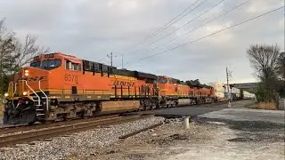 H2 Dash-9 BNSF 5432 trails on I188-13(?) through Lagrange GA. 12/13/2025 7:59 AM