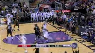 Donte Green dunks on Joel Anthony