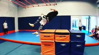 Just a regular guy training flips !!