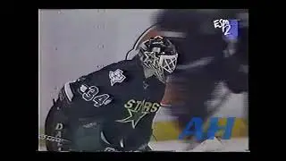 NHL Mar. 8, 1994 Eric Lindros,PHI v Jim Johnson,DAL Philadelphia Flyers Dallas Stars