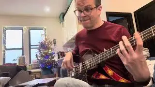 Rio bass cover, with chorus (Tone City Angel Wing pedal)