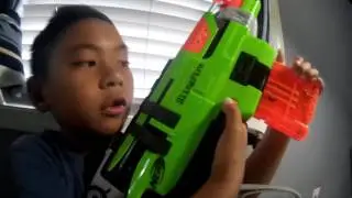 Nerf Zombie Strike Slingfire (Unboxing & Review)