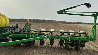 Corn Planting 2025 (Day 4 and 5) - Throwing an All Nighter