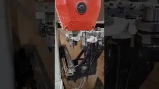 5 Axis CNC Router Tool Change. #cnc #cncrouter