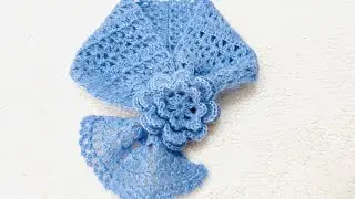 かぎ針編み　お花のモチーフから編むミニマフラー　立体なお花