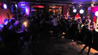 Mosh or die (2)