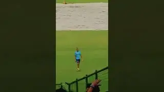 Delhi capitals vs  Gujarat Giants David Warner batting