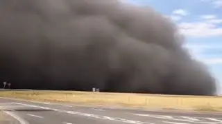Massive sandstorm sweeps into Inner Mongolia city