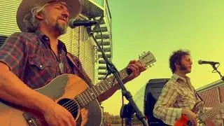 Cruz Contreras - Stop Giving Your Heart Away (Live Music Video)
