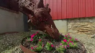 Giraffe Sculptures at Virginia Sperry Studio 3D 180 VR