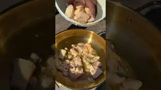 Ancient way of making lipstick with simple ingredients 