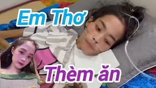 Hiện tại em..ăn rất nhiều. 