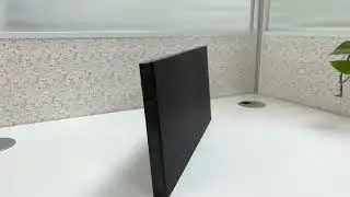 The single-board stall screen is portable and easy to carry.