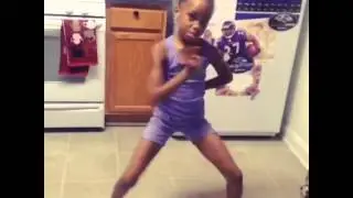 GabbyStarr08 is doing the Baltimore Mump 