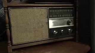 Noisy RCA Victor table radio and more handycam shenanigans 12/1/2025