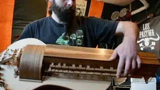 Big Cello like Hurdy Gurdy demo - distorted channel