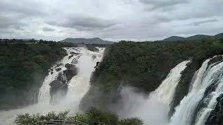 Roaring Kaveri.#trending #nature #yshorts #viralvideo #viral #videoshort #viralreels #kaveri #shorts