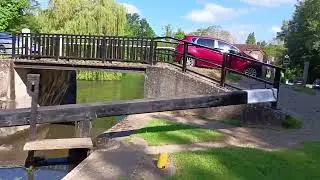 Wey navigation system, Pyrford lock, Wisley, Surrey, UK, sunny conditions, 25/05/24 #cycling #sunny