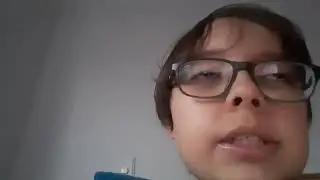 Efectivamente yo comiendo bonyur y criticando un canal por 2:16 minutos