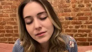 Лиа под гипнозом: Застряла в гипнотическом цикле