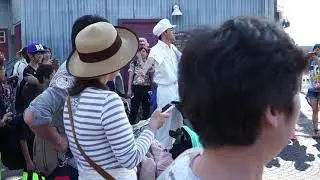 [2015] Funny Custodian at Tokyo DisneySea