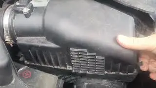 How to change the engine air filter on a 2017 to 2024 Honda Ridgeline no tools needed
