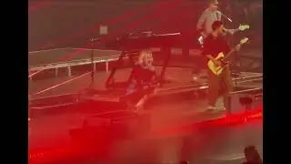 Heavy Is The Crown. Linkin Park. Tulsa, BOK Center, 4/28/2025
