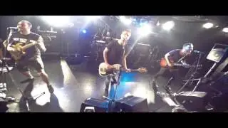 Bedtime for Charlie - Throwing Life Away (live in Tokyo, Shibuya Crash, 09.20.15)
