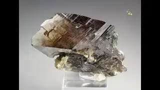 #19705 - AXINITE-Fe, CALCITE, EPIDOTE, Le Bourg-d Oisans, France