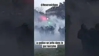La police se jette dans le gaz lacrymo