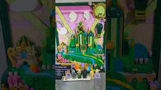 LEGO Wicked&nbsp;75685 Emerald City Wall Art #lego #sdcc