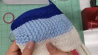 Loom knit project & PROCESS- (3) A 3 color block square&border (scrap yarn blanket)