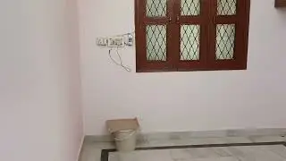 2 Bhk Flat L Corner Bike Parking call or whatsapp 9310066155 in Laxmi Nagar #laxminager #home 