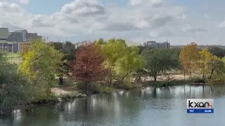 Impressive fall foliage in Central Texas likely caused by unusually warm temp
