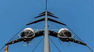Rondal stepping the mast of Ngoni