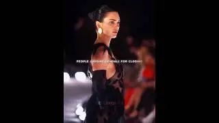 Kendall for Schiaparelli or L&rsquo;Or&eacute;al? #kendalljenner #supermodel #fashion #model #trendingshorts