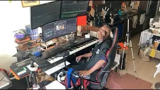 CARLTONDMOXLEY's Live broadcast  /logic pro x never to late never to old /